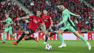 Рома се споразумя за лични условия по договор със свободния