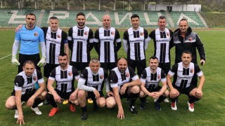 Ветераните на Локомотив Пловдив се класираха за финала на държавното