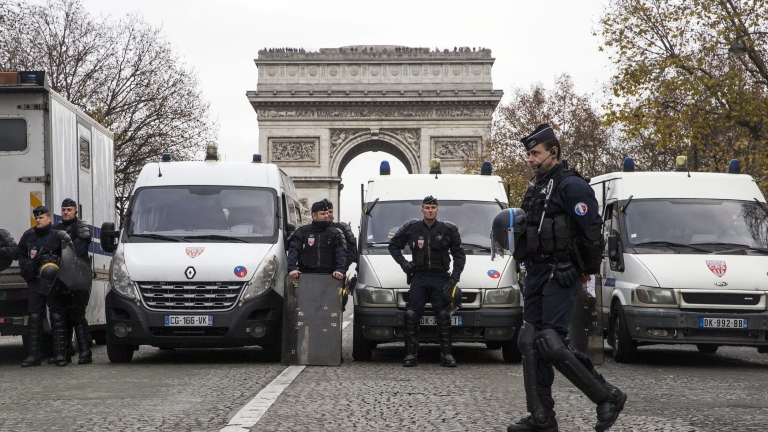 Терористичните атентати подтиснаха туризма във Франция