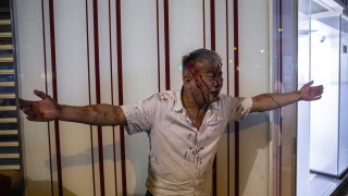 Полицията в Хонконг задържа 13 годишно момиче по обвинение за поругаване на