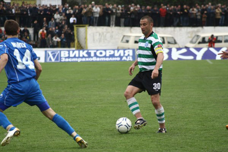 Замерят Кривия на дербито във Варна