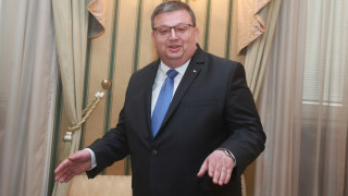 Цацаров събра ДАНС, МВР, КПКОНПИ и НАП за имотите на висши държавници