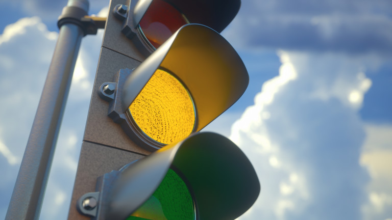 Зелената светлина на светофарите е намалила катастрофите в София 