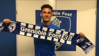 Натирен от Левски подписа във Франция