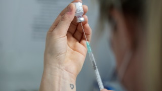 Норвегия окончателно спира да ваксинира с AstraZeneca