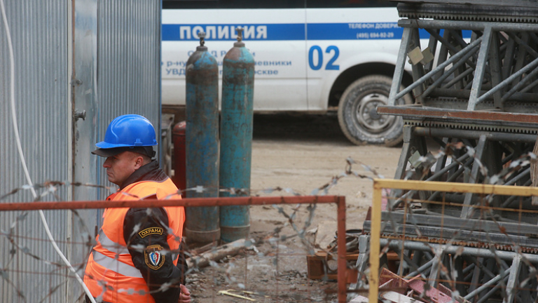 Петима загинаха при падането на асансьор в Москва