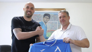 Николай Михайлов продължи договора си с Левски с две години Михайлов