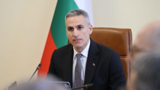 Присъединяването към Съвета за мир ръководен от президента на САЩ
