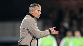 Старши треньорът на Фейенорд Робин ван Перси пусна сина си