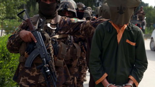 Афганистан освободи 100 талибани от затворите в сряда като заяви