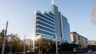 В София се появяват още две сгради които ще носят