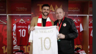 Бразилският полузащитник Жуниос Мораес е специално име за всички които