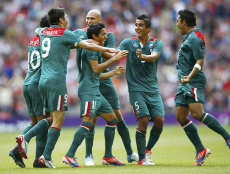 Япония - Мексико е първият полуфинал по футбол на Олимпиадата