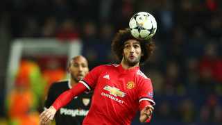 Белгийският национал Маруан Фелайни ще остане в Манчестър Юнайтед след