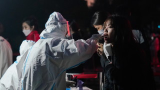 Китайските митнически власти са проверили над 600 милиона души преминаващи