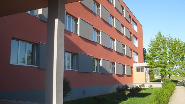 Училище в Благоевград отказва да записва роми