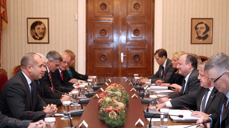 Президентът Румен Радев разговаря със заместник-държавния секретар на САЩ Джон