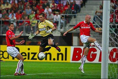 Иванков допусна гол след 4 "сухи" мача