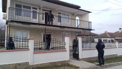 Полицейска акция срещу купуването на гласове във Варненско, има задържани