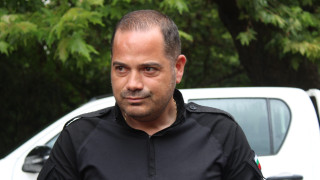 В складовете за пиротехника край Елин Пелин което отлага