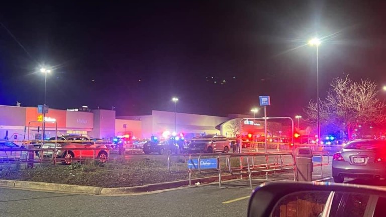 Стрелба в супермаркет в град Чесапийк, щата Вирджиния, остави до