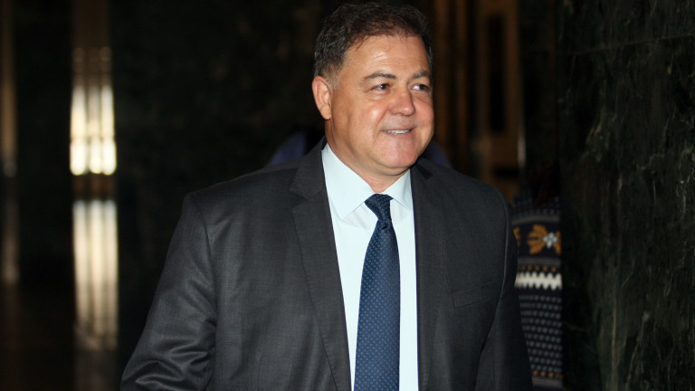 Оправдаха Ненчев за ремонта на изтребителите и на втора инстанция