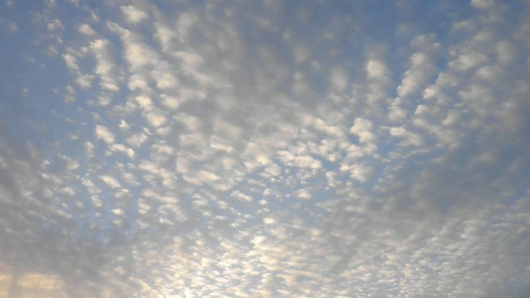 Днес ще бъде предимно слънчево, дневните температури ще се повишават.През