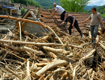 Над 31 хиляди души са евакуирани в Сърбия заради наводненията