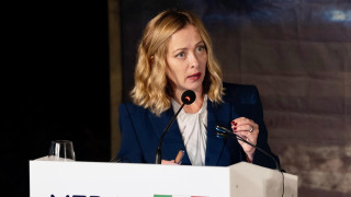 Италианското правителство в петък претърпя още едно юридическо поражение по