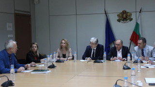 Бизнесът иска ускорени административни процедури за околна среда