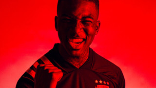 Найджъл Робърта който е бивш нападател на Левски си намери