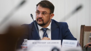 Утре ПП ДБ ще върне мандата на президента Радев Това потвърди