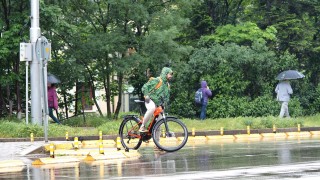 Жълт код за валежи и градушки в Западна и Централна България