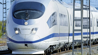 Влак уби 3 деца в Германия