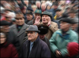 Пенсионери протестираха в плевенско