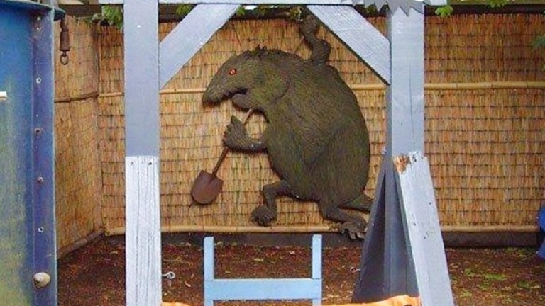 Българите сме свикнали с дупките по пътищата-от огромни ями до