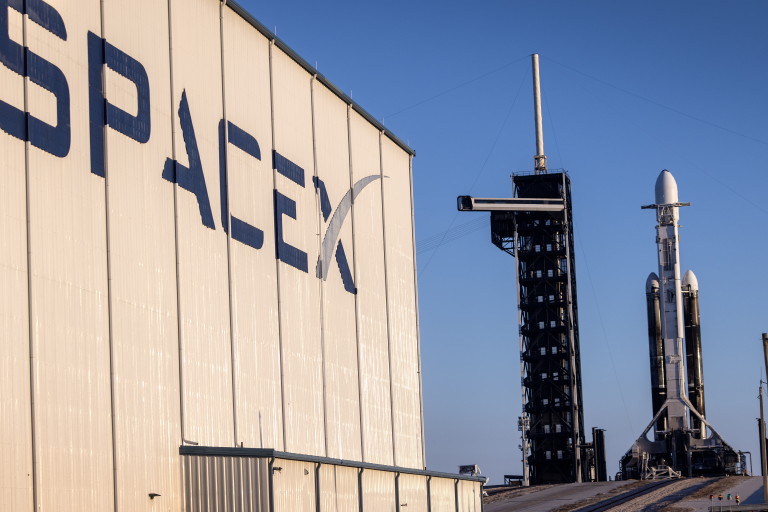 Марс остава основната цел за SpaceX