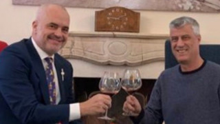 Албанският премиер Еди Рама публикува снимка в Инстаграм с президента