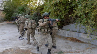 "Амнести" обвини Турция във "военни престъпления" в Сирия
