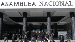 Еквадорският президент разпусна парламента 