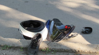 Моторист блъсна възрастен мъж на пешеходна пътека във Враца съобщи