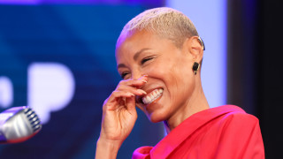 Джейда Пинкет Смит и Бритни Спиърс сякаш се надпреварват коя