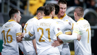 Футболистите от националния отбор на България ще излязат в бели