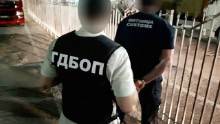 Задържаните митничари на ГКПП "Кулата" имали "VIP клиенти" на абонамент