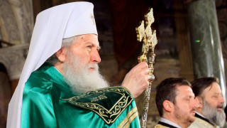 Патриарх Неофит благослови българите за Цветница