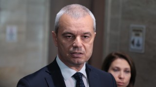 Лидерът на Възраждане Костадин Костадинов заяви в Плевен че целта