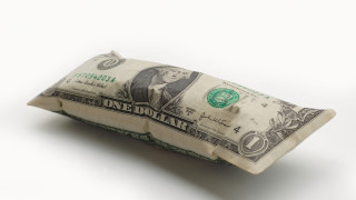 Има два вида инфлация Единият произтича от търсене което расте