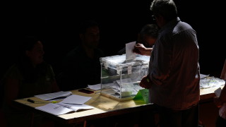 Испанската консервативна опозиционна Народна партия постигна значителни победа на местните