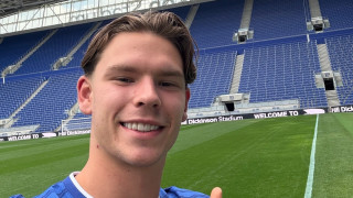 Евертън официално обяви привличането на 19 годишния талант Тейлър Диблинг Той идва от Саутхемптън