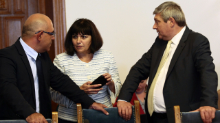 Депутатка от ГЕРБ подаде оставка след медийни разкрития и телефониране на Борисов